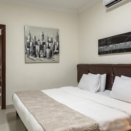 360 Hotel By Fhm Аман Екстериор снимка